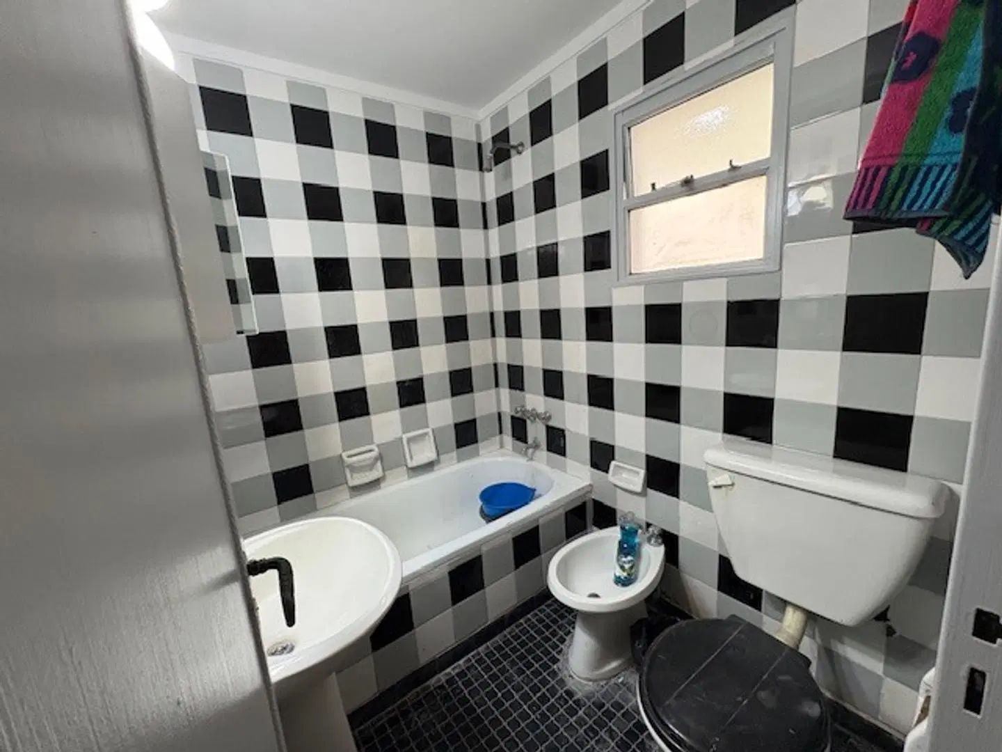DEPARTAMENTO PLANTA BAJA CON PATIO - 2 AMBIENTES 3