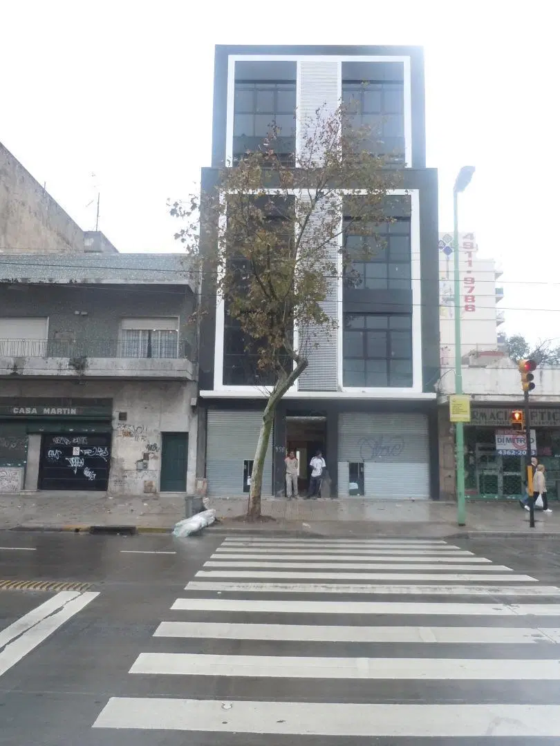 OFICINA DE 1 AMBIENTE GRANDE DIVISIBLE 5