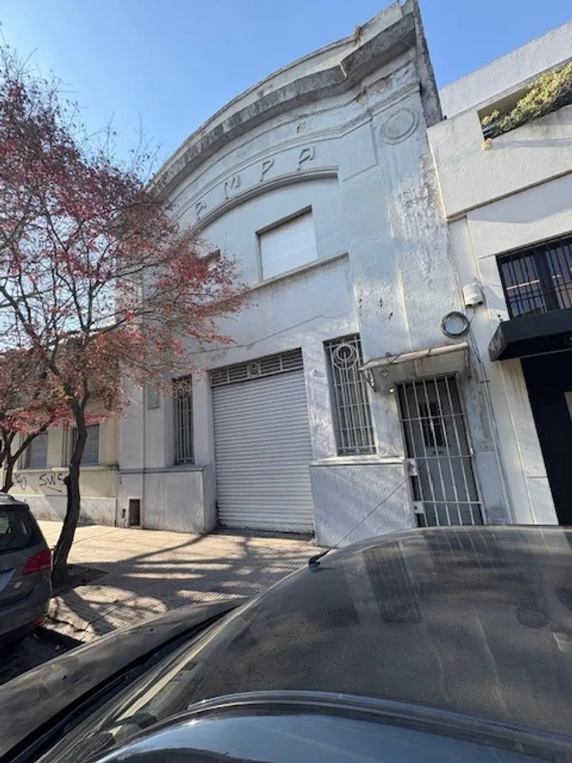 GALPON - DEPOSITO EN MUY BUENA UBICACION! 1