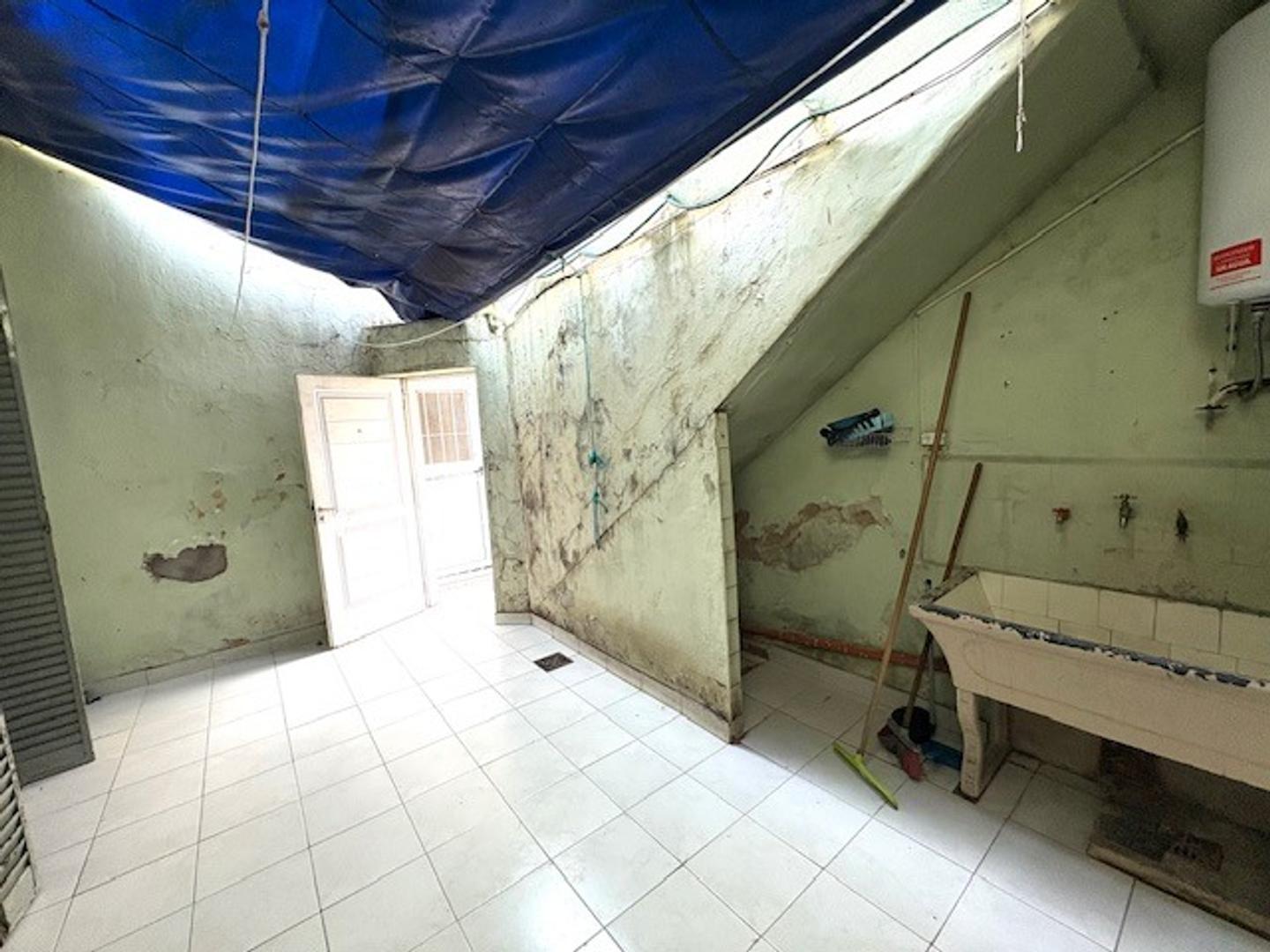 Foto de PH TIPO CASA EN MUY LINDA ZONA DE BARRACAS, imagen 1