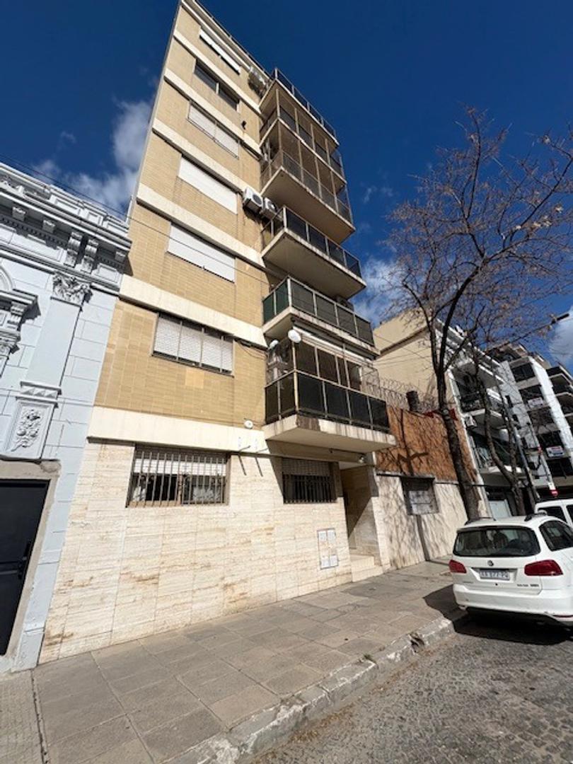 Foto de DEPARTAMENTO - FRENTE - BALCON - BARRACAS, imagen 4