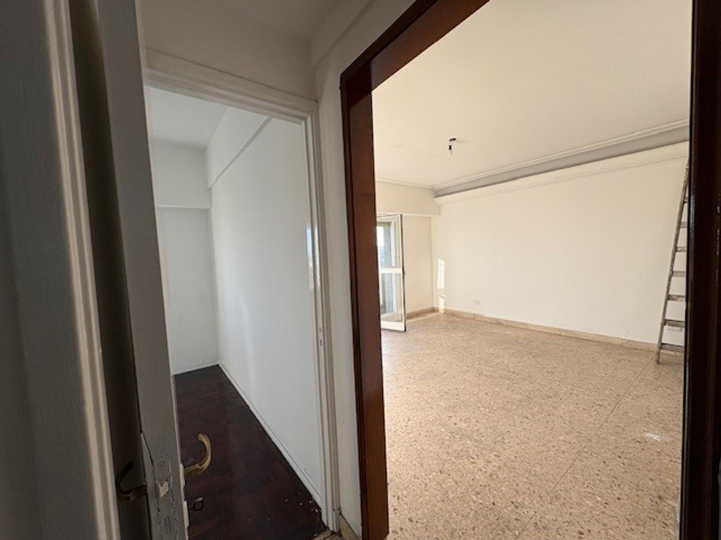 Foto de DEPARTAMENTO EN ALQUILER 3 AMBIENTES - FRENTE - BALCÓN!!, imagen 5