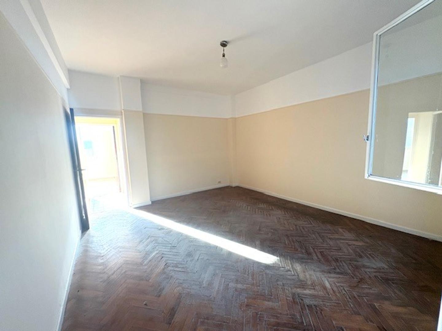 Foto de DEPARTAMENTO 3 AMBIENTES CON BALCON - LA BOCA, imagen 2