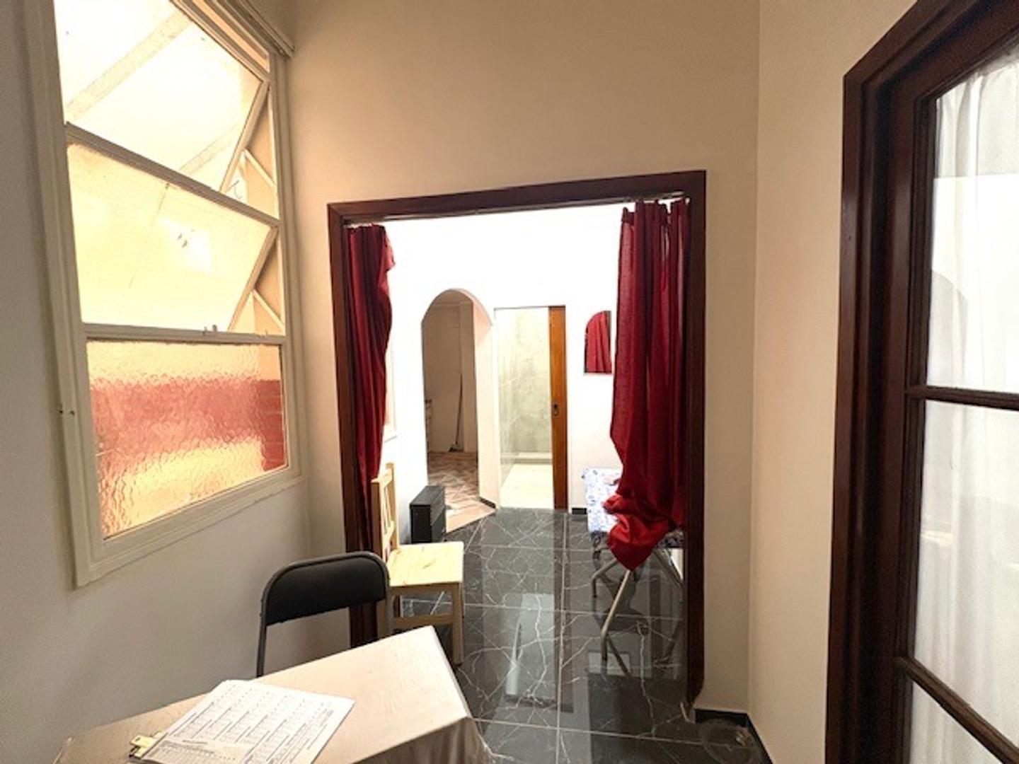Foto de DEPARTAMENTO PLANTA BAJA AL FRENTE - BAJAS EXPENSAS, imagen 3