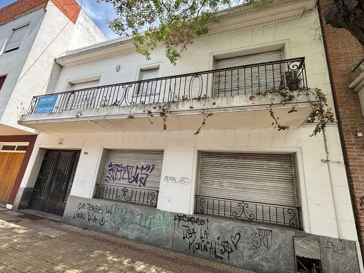Casa a remodelar 6 e/ 61 y 62-Ideal remodeladores! 2