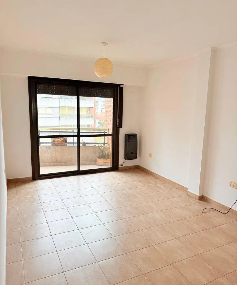 Alquiler departamento 1 dormitorio al frente 3