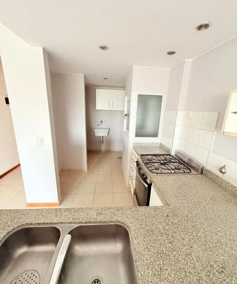 Departamento en alquiler dos dormitorios La Plata 3