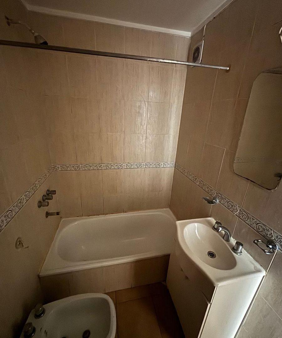 Foto de Alquiler departamento 1 dormitorio al frente con balcón, imagen 5