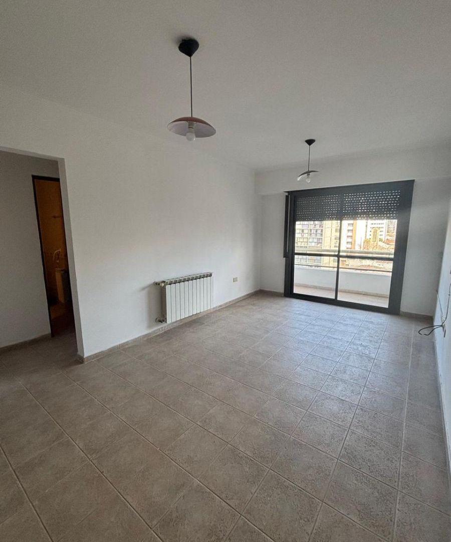 Foto de Alquiler de 1 dormitorio con balcón al contra-frente, imagen 1