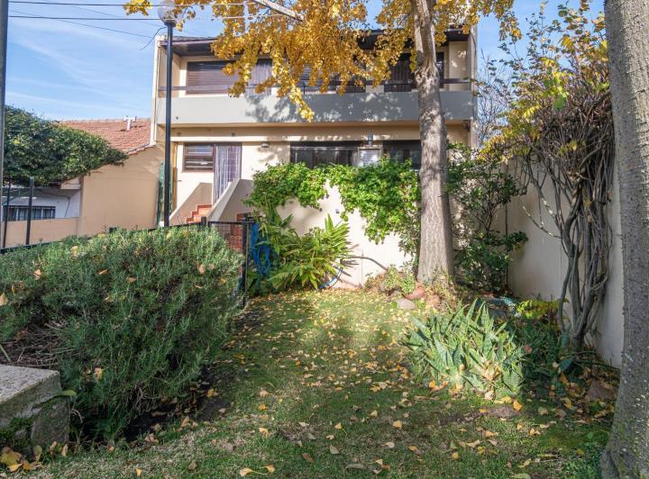 Venta casa 5 amb con pileta -  San Carlos 3