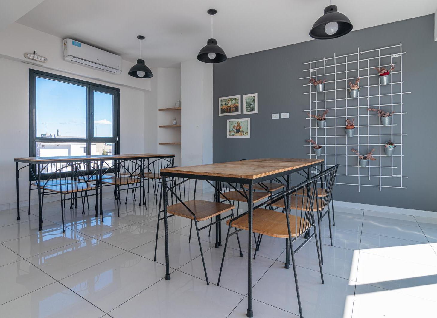 ¡VENTA! 5 ambientes con cochera - Terminal Vieja