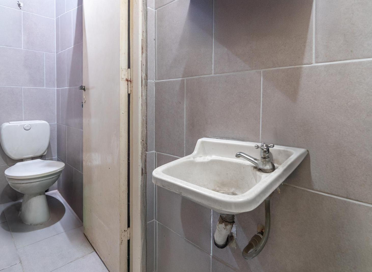 Foto de ¡VENTA! Local en Parque Luro, imagen 1