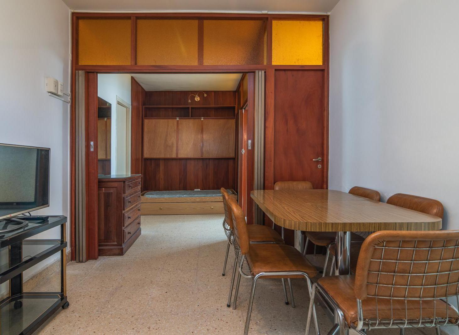 Foto de ¡VENTA! Monoambiente con cochera cub en Plaza Colón, imagen 2