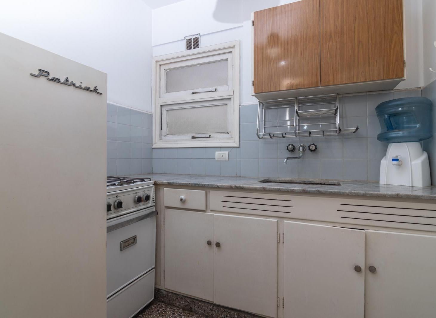Foto de ¡VENTA! Monoambiente con cochera cub en Plaza Colón, imagen 1