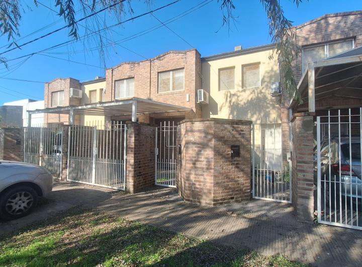 Duplex Alquiler En Los Hornos 1