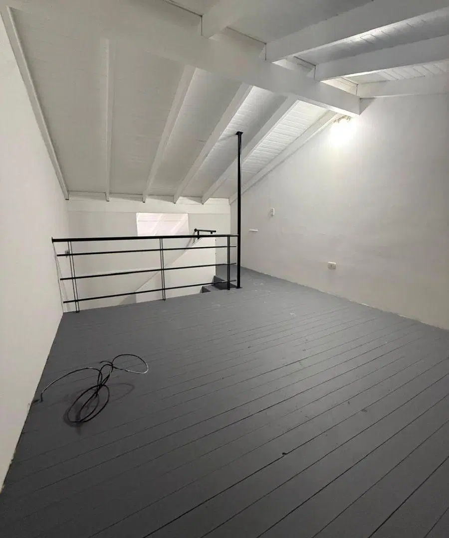 Se vende dúplex de 2/3 habitaciones en calle Cantilo - City bell 4