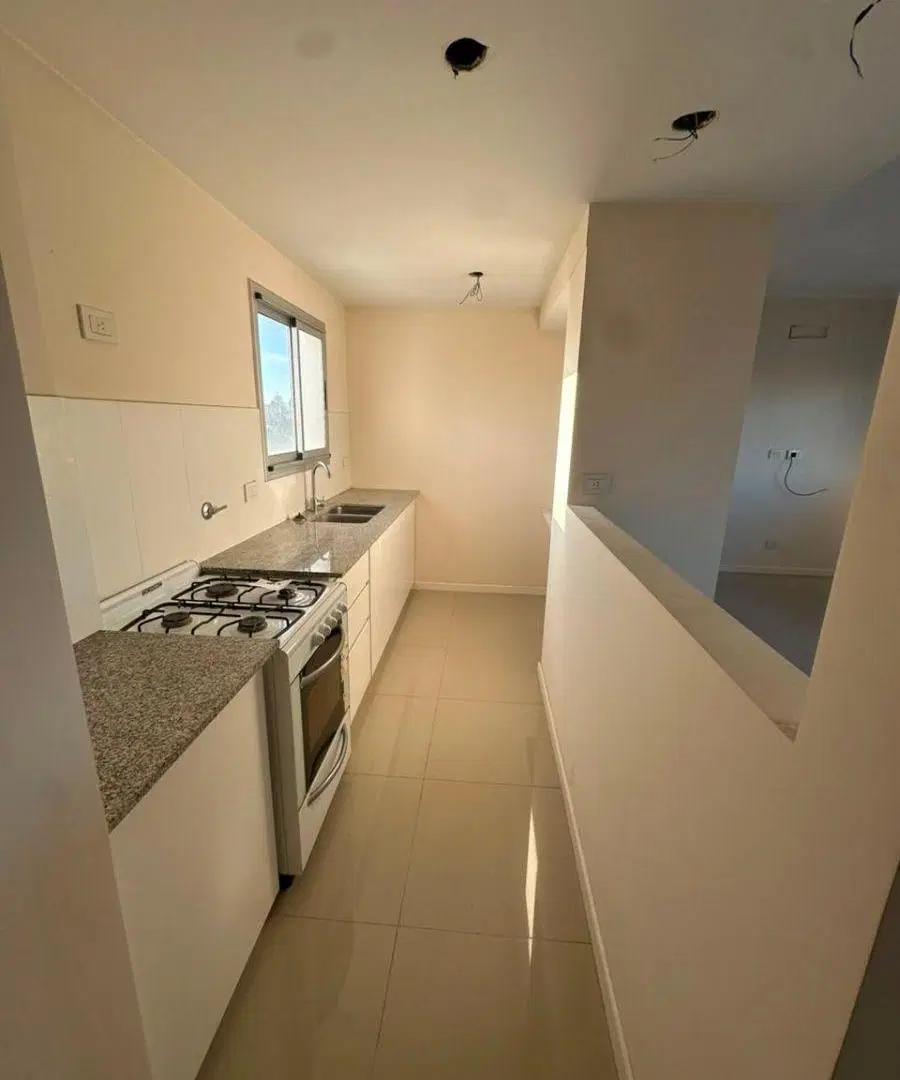 Se alquila depto una habitación La Plata 5