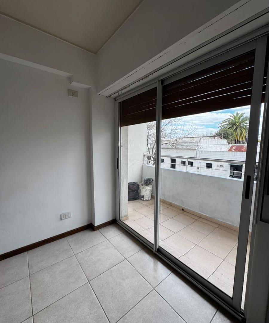 Foto de Se alquila depto de una habitación en La Plata, imagen 4