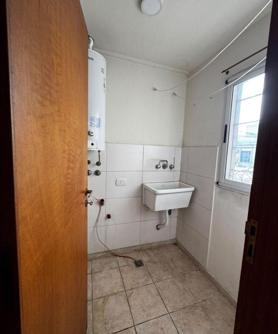 Foto de Se alquila depto de una habitación en La Plata, imagen 2