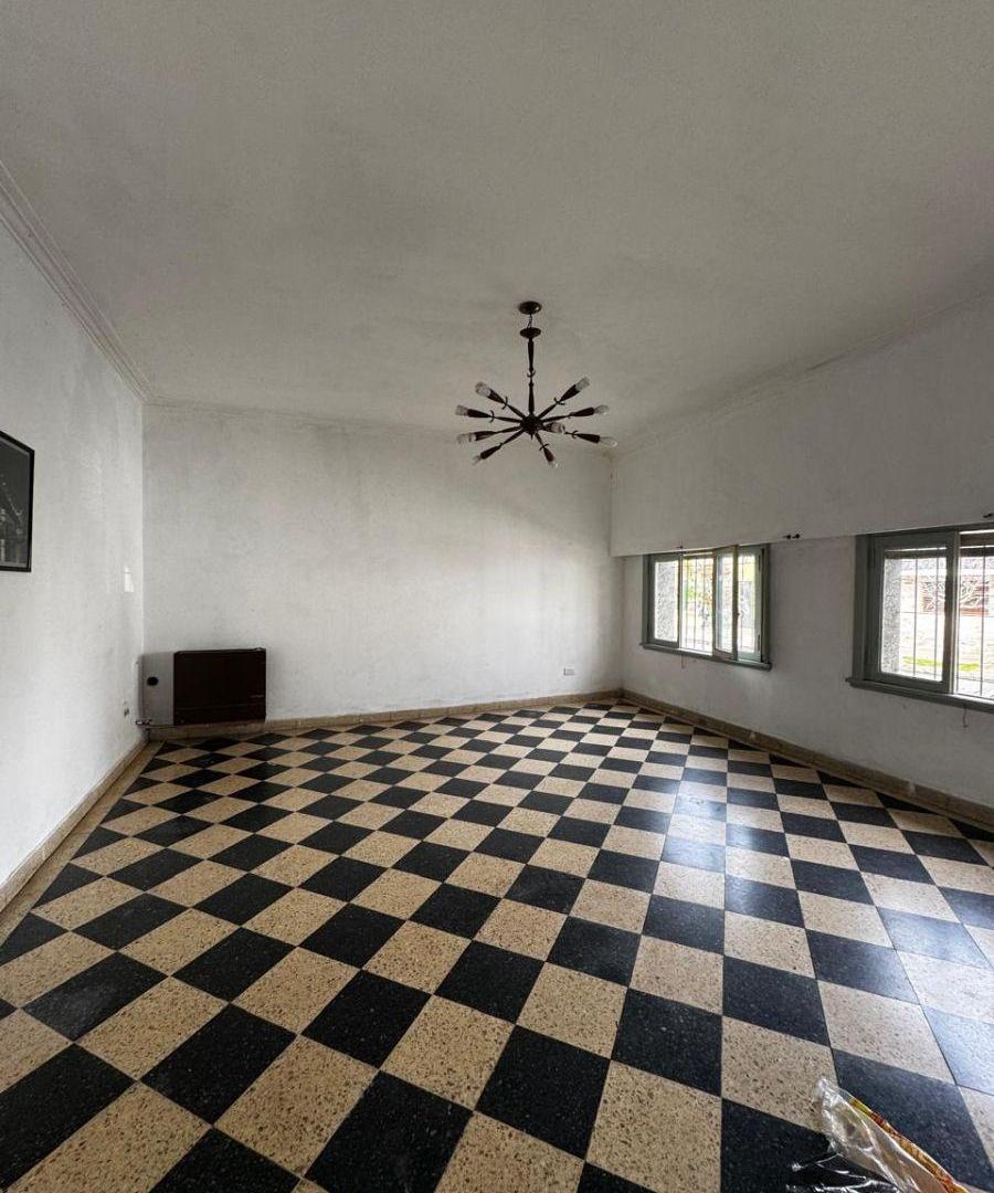 Foto de Se alquila casa de 3 dormitorios La Plata, imagen 2