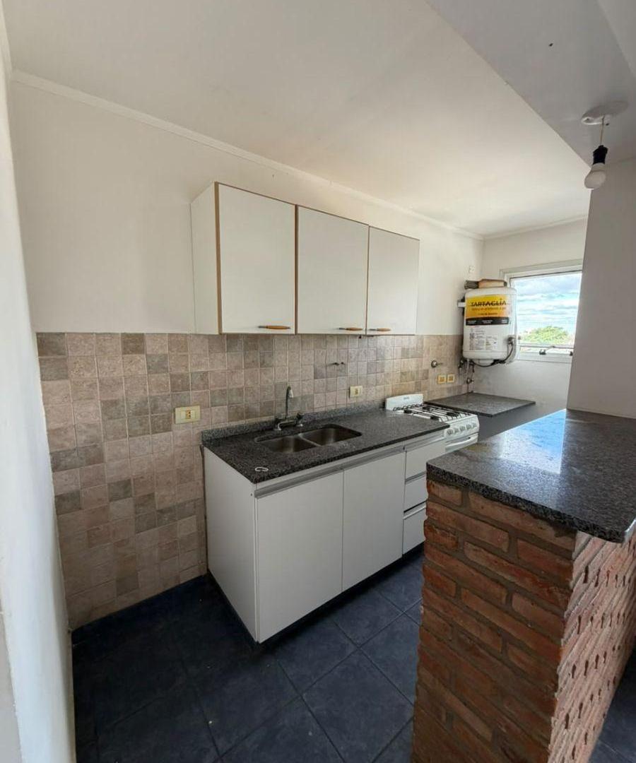 Foto de Se alquila depto de una habitación en La Plata., imagen 4