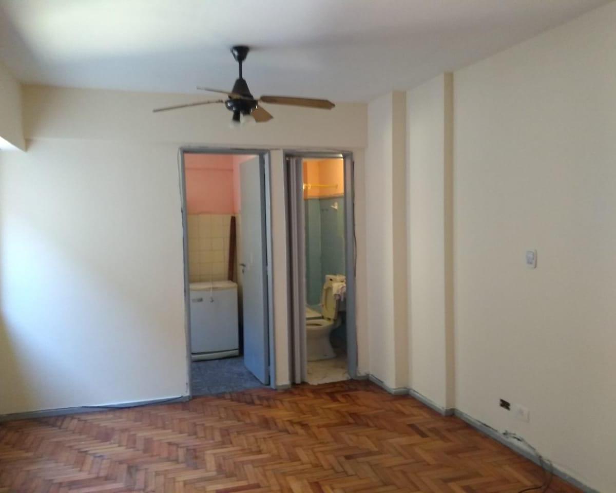 Foto de MONOAMBIENTE CON BALCON ATERRAZADO A 1 CDA DE AV RIVADAVIA, imagen 4
