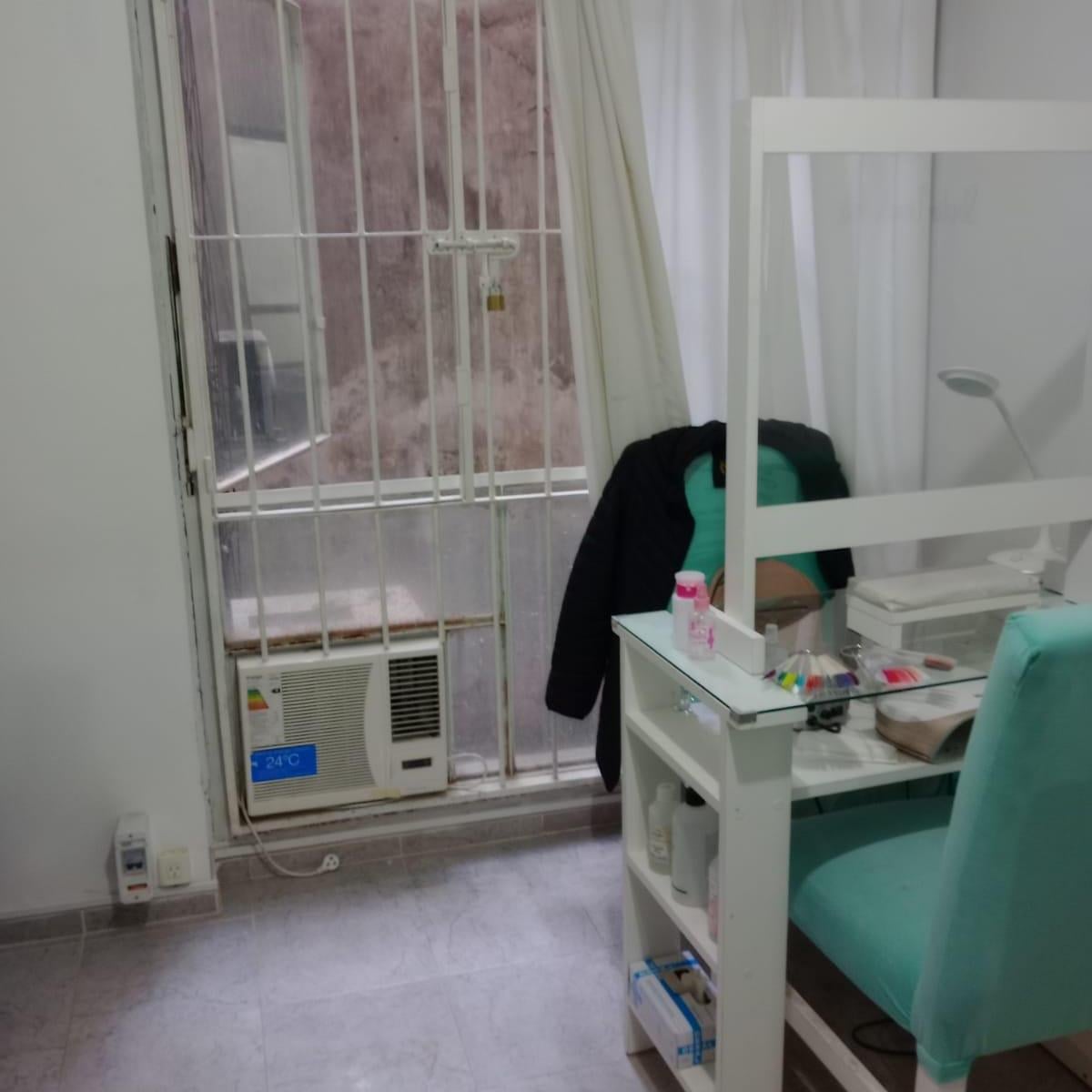 Foto de OFICINA DE 2 AMBIENTES, MUY BUEN ESTADO, BAJAS EXPENSAS escucho ofertas, imagen 5