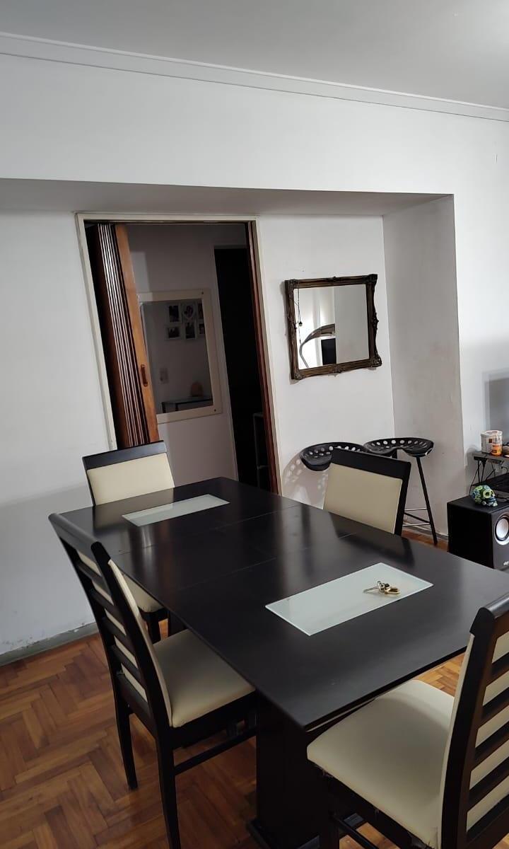 Foto de HERMOSO 3 AMBIENTES AL FRENTE CON BALCON. MUY BUEN ESTADO EXCELENTE, imagen 5