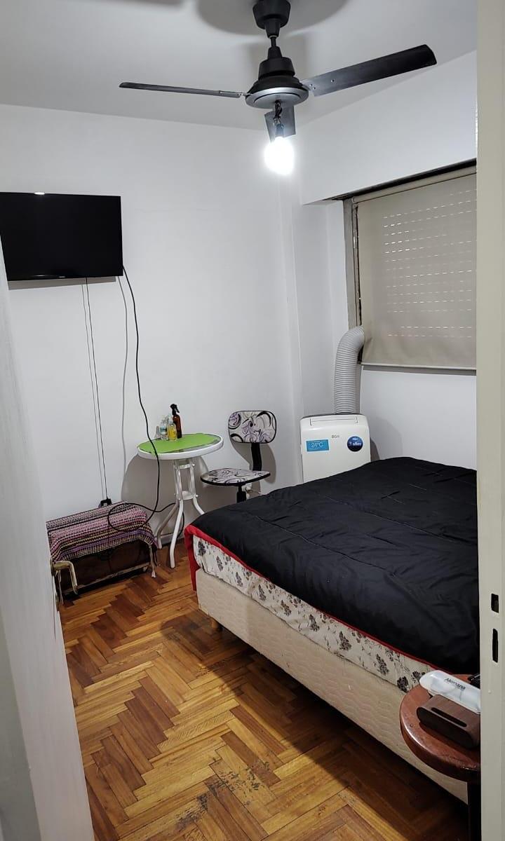 Foto de HERMOSO 3 AMBIENTES AL FRENTE CON BALCON. MUY BUEN ESTADO EXCELENTE, imagen 4