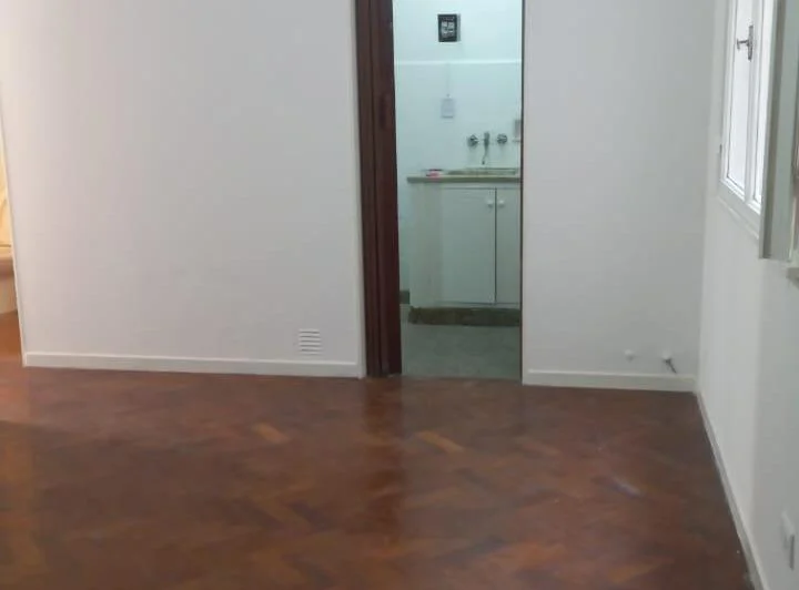 2 AMBIENTES CON MUY BAJAS EXPENSAS, 1º POR ESCALERA 3