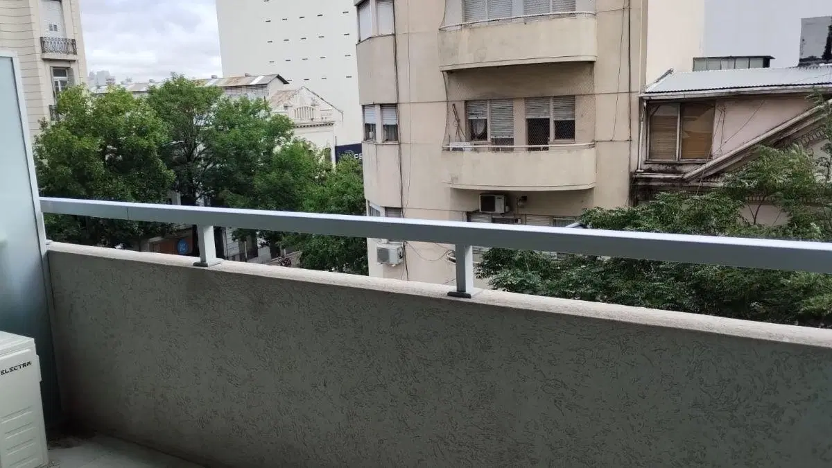 ALQUILER MONOAMBIENTE CON BALCON IMPECABLE/ MODERNO EN SAN CRISTOBAL 2