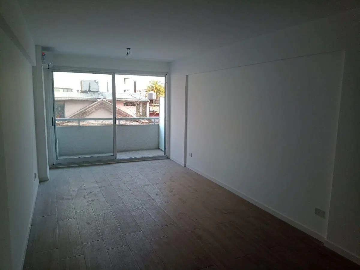 ALQUILER MONOAMBIENTE CON BALCON IMPECABLE/ MODERNO EN SAN CRISTOBAL 1