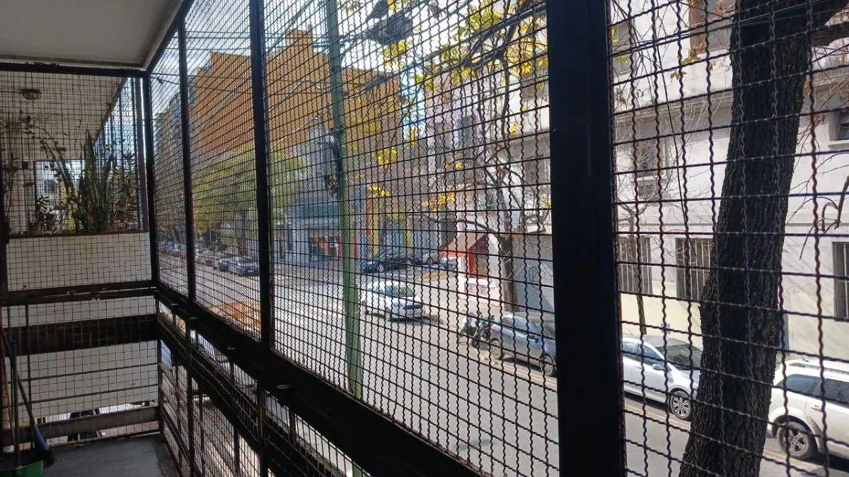 VENTA 3 AMBIENTES CON BALCON CORRIDO A MTS DEL PARQUE PATRICIOS 5