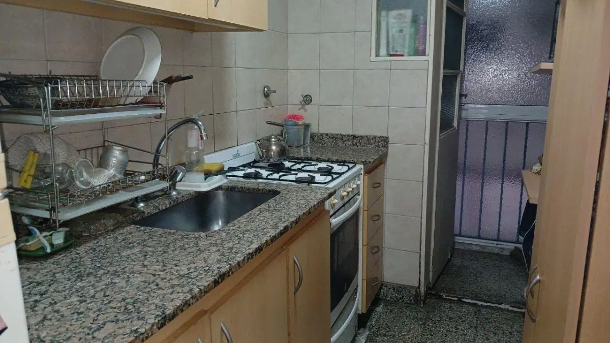 VENTA 3 AMBIENTES CON BALCON CORRIDO A MTS DEL PARQUE PATRICIOS 4