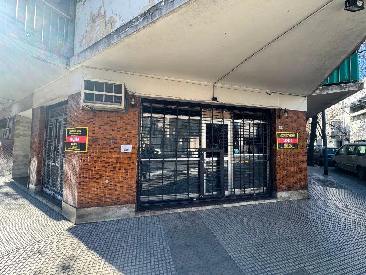 ALQUILER LOCAL CON SOTANO 2 BAÑOS EN CONSTITUCION 8