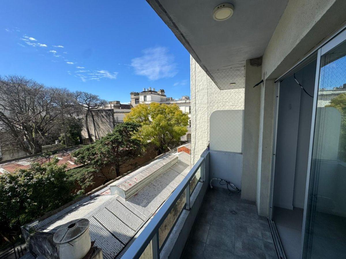 Foto de VENTA MONOAMBIENTE CON BALCON MUY AMPLIO EN SAN CRISTOBAL, imagen 3