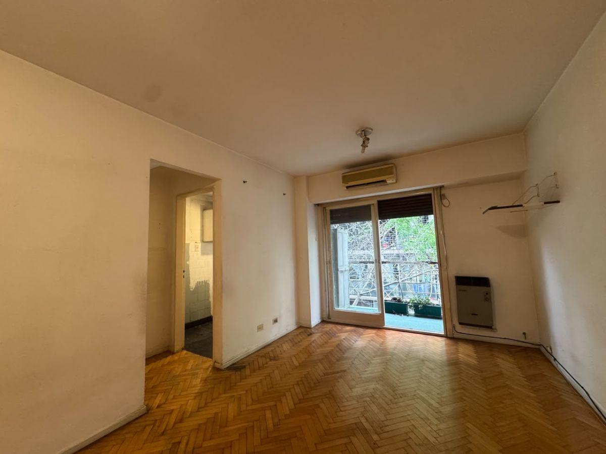 VENTA MONOAMBIENTE CON BALCON EN MONSERRAT