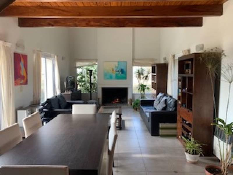 Foto de Casa de tres dormitorios, Venta, Alvear, La Carolina Golf & Country Club, imagen 2