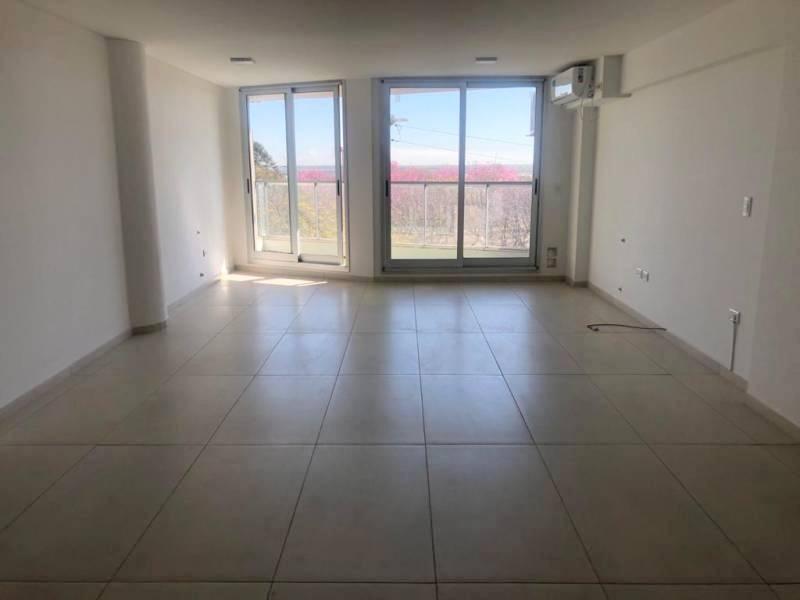 Foto de Departamento, dos dormitorio y cochera, Venta, Rosario, imagen 3