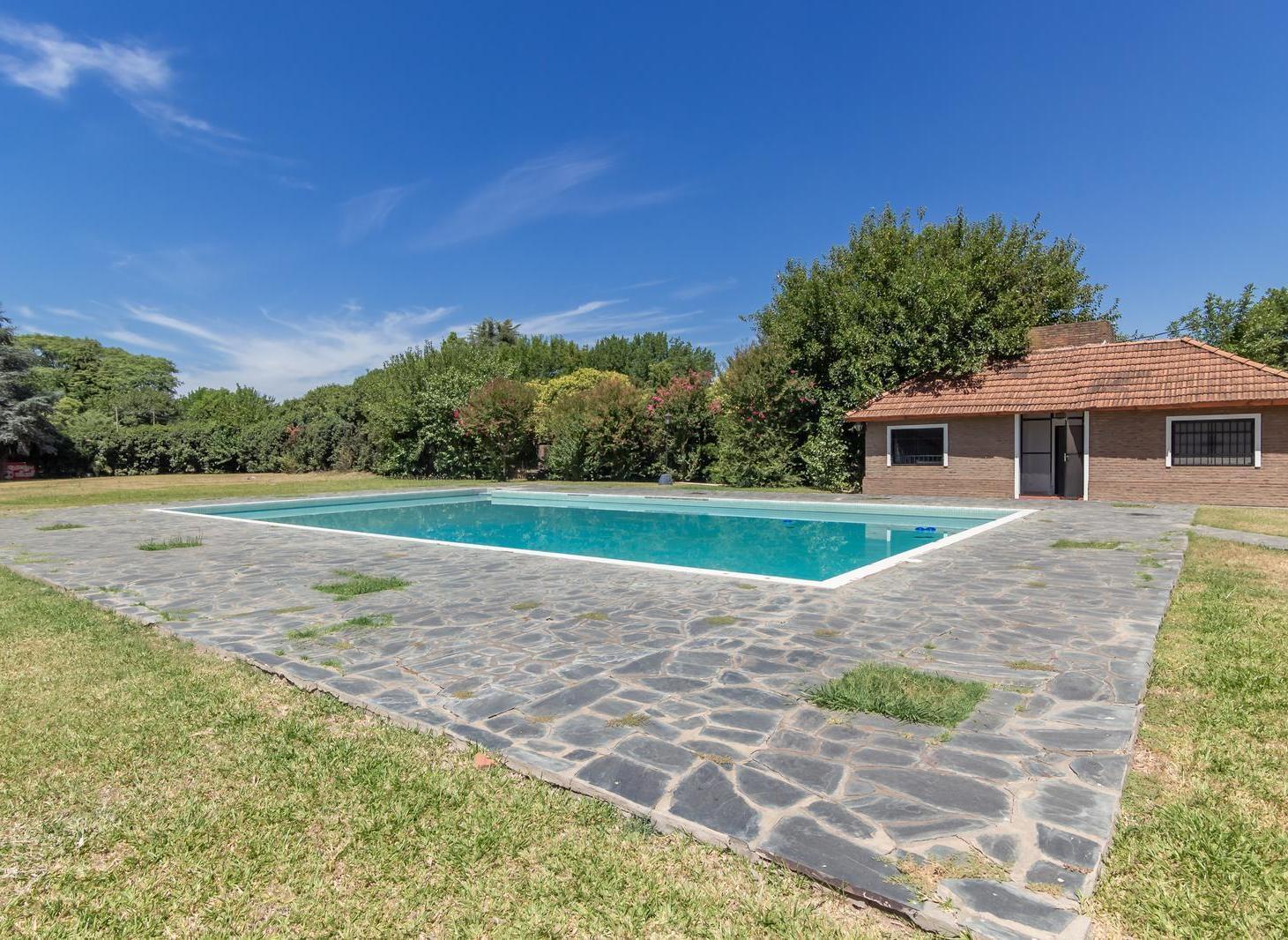 Terreno ideal desarrollo inmobiliario en Funes, Venta.