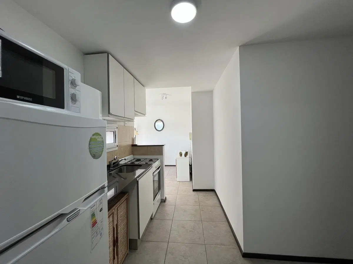 Departamento, 1 dormitorio amoblado, Alquiler, Rosario 5