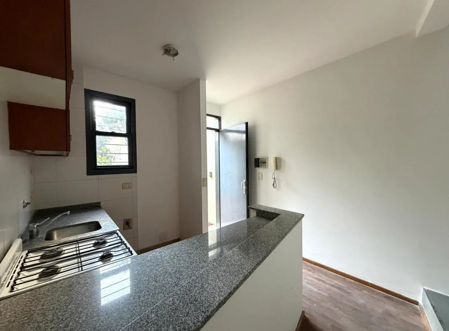 PH, dos dormitorios, patio, Venta, Rosario 4