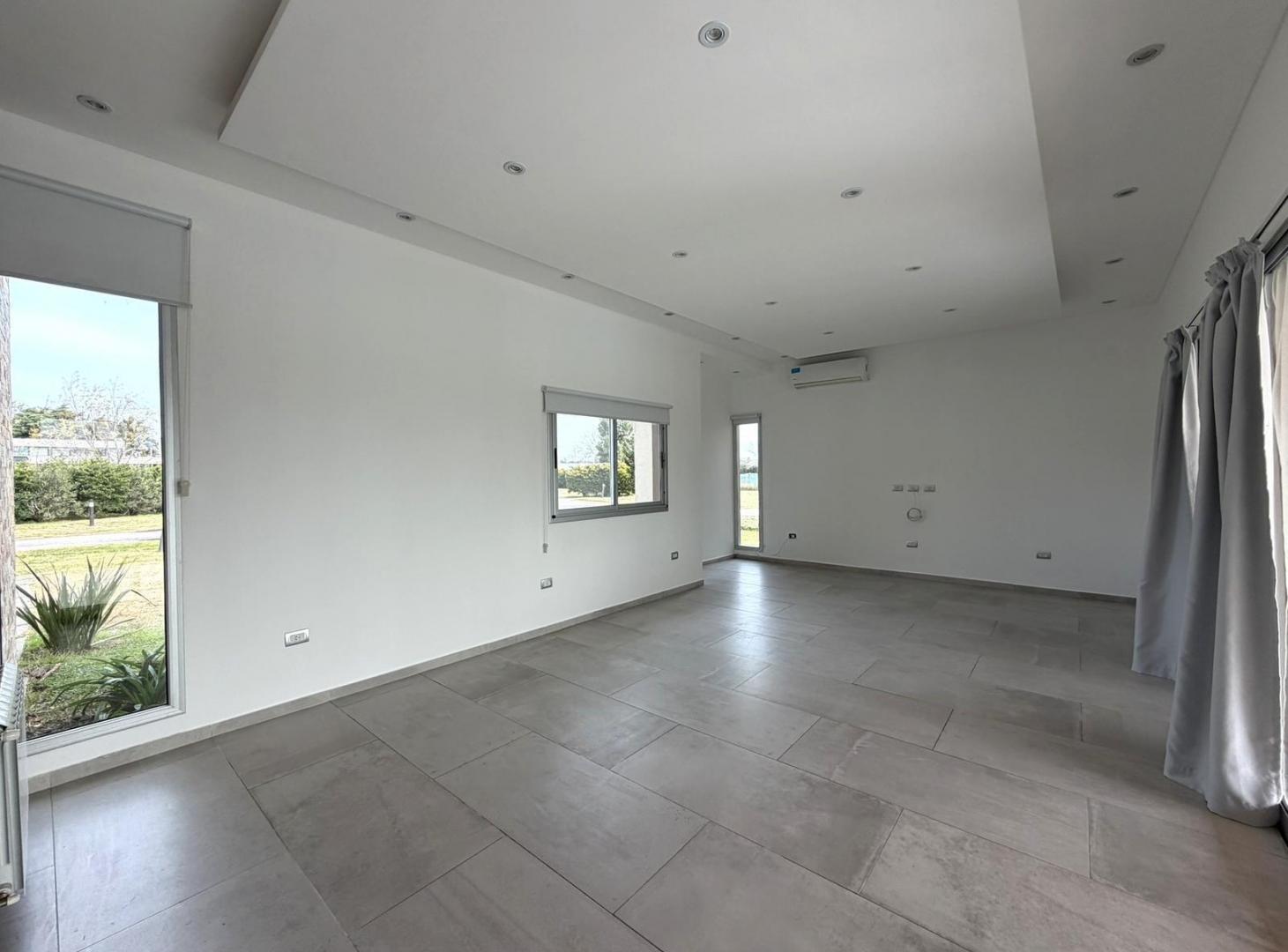 Casa, 3 dormitorios, pileta, Barrio Cerrado Puerto Roldán, Alquiler
