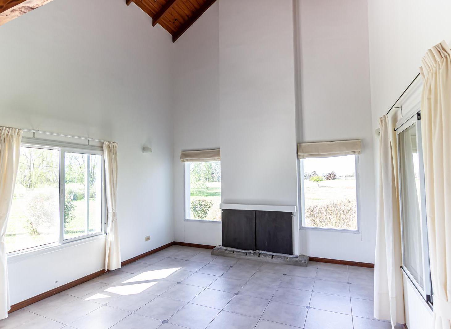 Foto de Casa de 3 dormitorios, Venta, La Carolina Golf, imagen 1