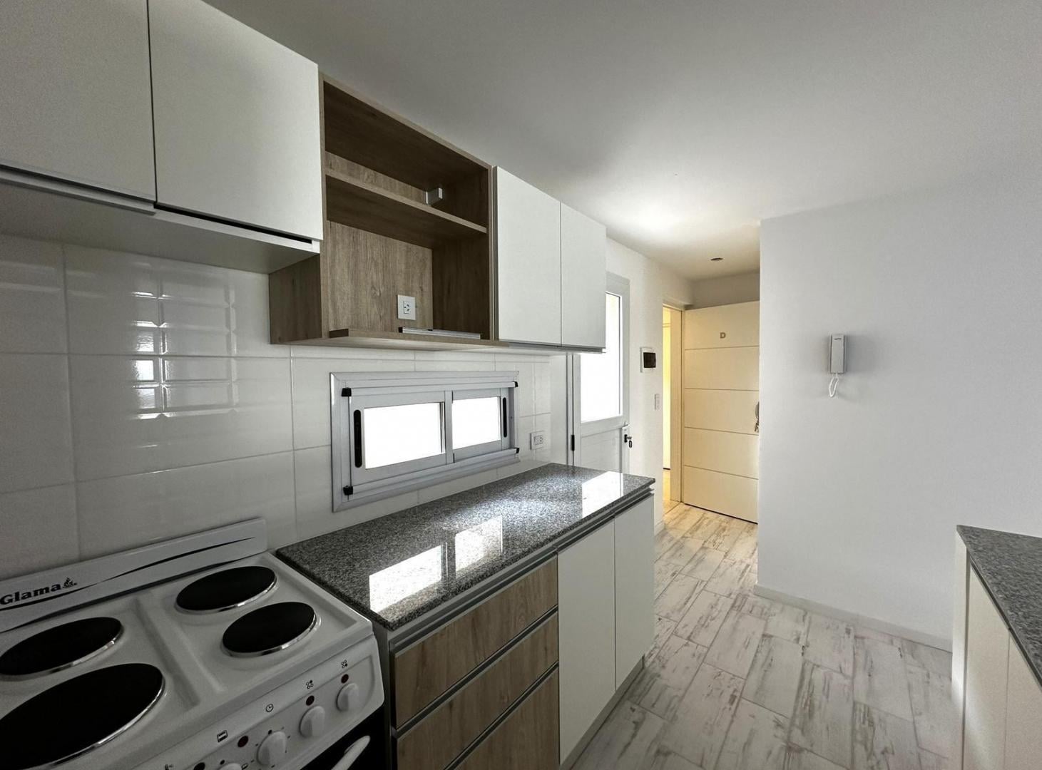 Foto de Departamento a estrenar, un dormitorio, doble patio, Alquiler, imagen 1