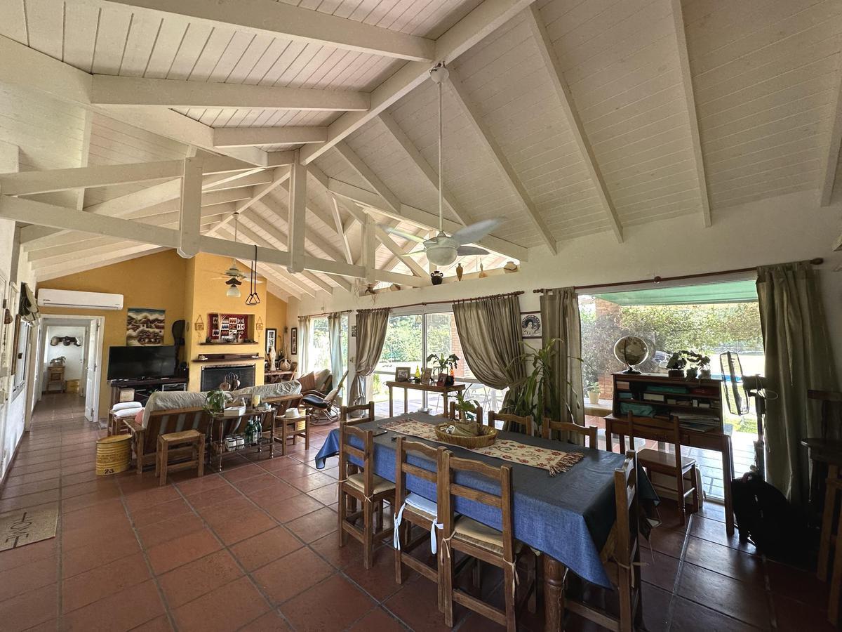 Foto de Casa, dos dormitorios, pileta, Barrio Los Raigales, Roldan., imagen 2