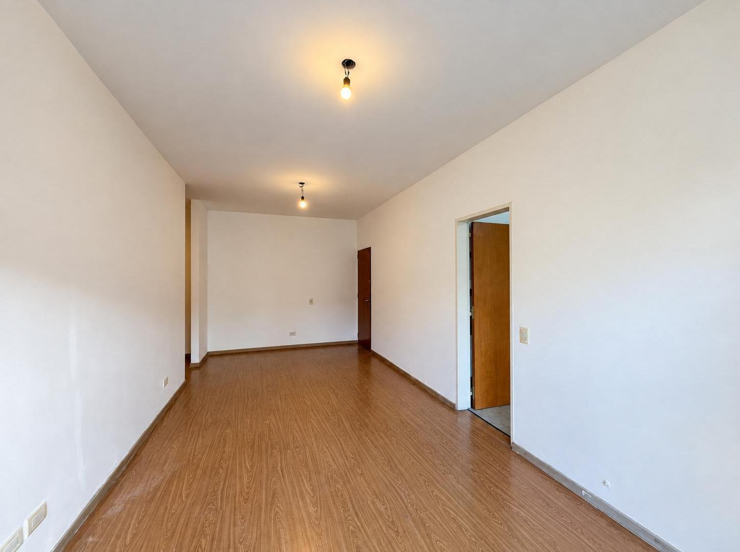 Foto de Departamento, dos dormitorios, patio con jardin, Echesortu, Rosario, imagen 1