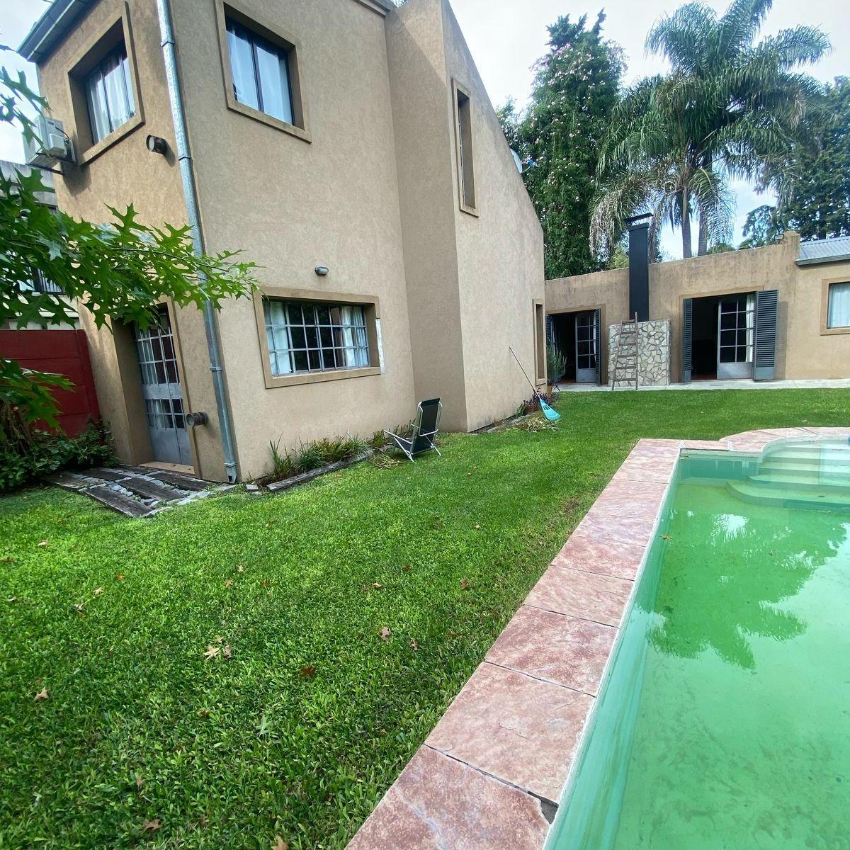 Casa en Venta - 49 Esq 15 - Villa Elisa 1