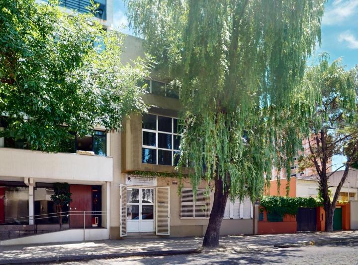 Calle 41 e/ 12 y 13 -Edificio de oficinas y salones
