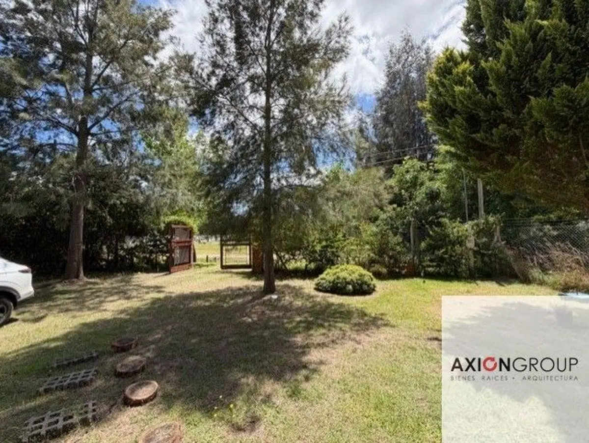 Venta de casa en 305 e/ 50 y 52 - Barrio El Rodeo 5